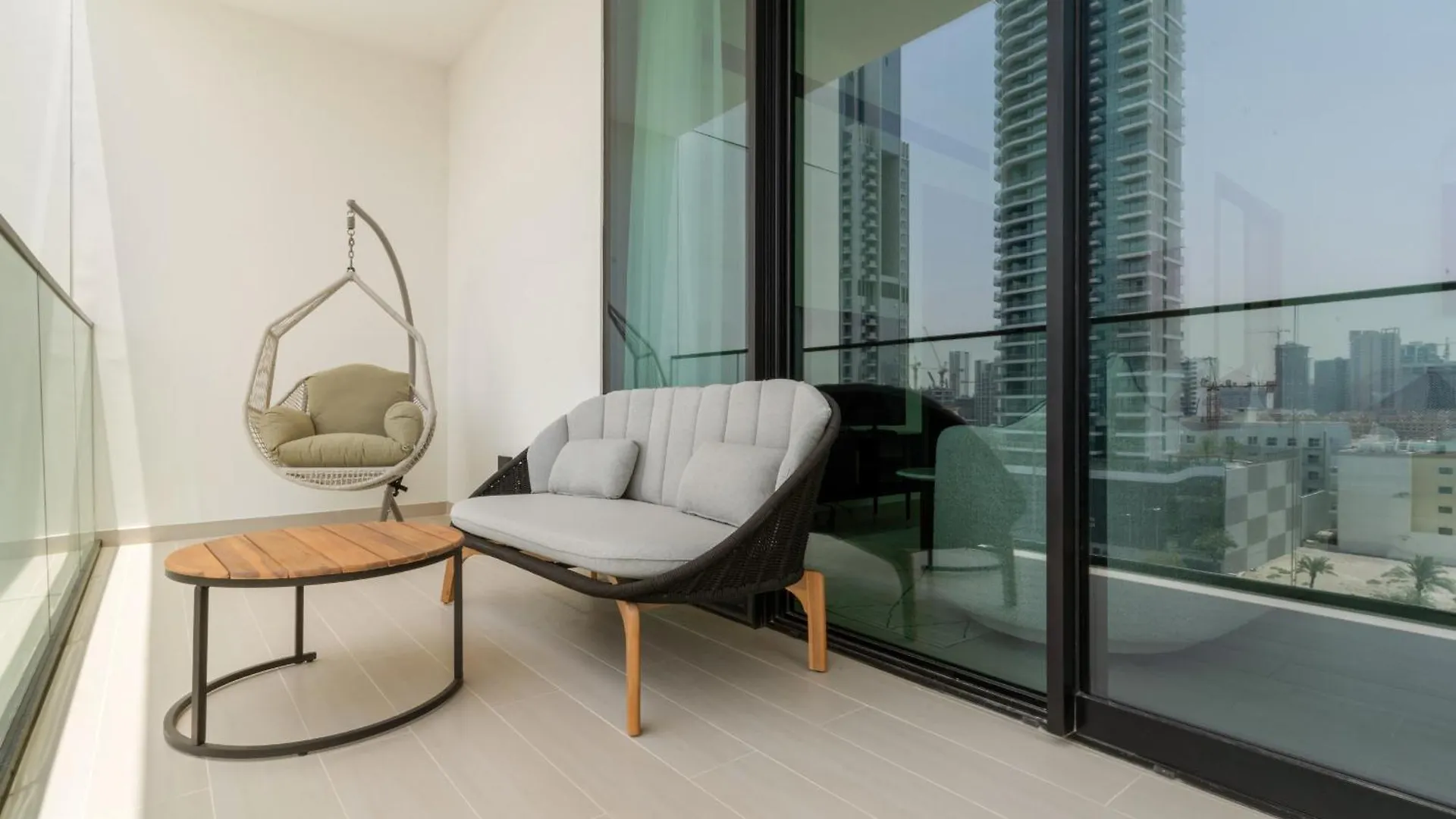 Vayk - Spacious Modern Studio In Jvc Dubai